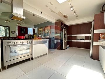 ESPECTACULAR CASA! 5 DORM,  GRAN TERRENO 1534 m2