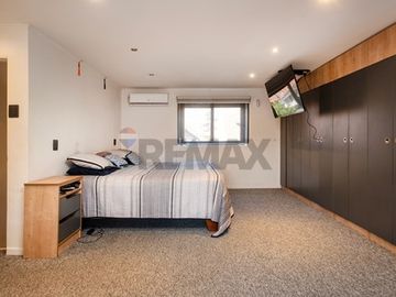 HERMOSA CASA RENOVADA EN LOS TORDOS/AV GRECIA