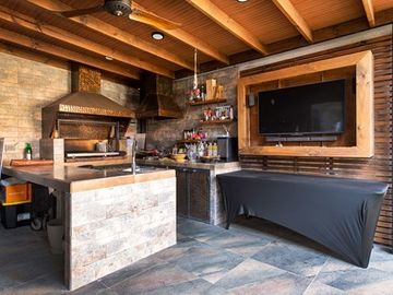 HERMOSA CASA RENOVADA EN LOS TORDOS/AV GRECIA