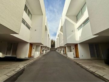 Townhouse 4D-4B-2E Juan de Dios Vial