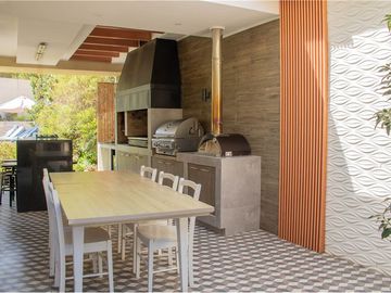 SE VENDE CASA CANQUÉN- Av. Los Rios