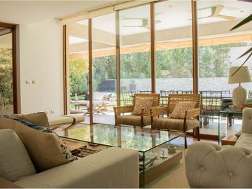 SE VENDE CASA CANQUÉN- Av. Los Rios