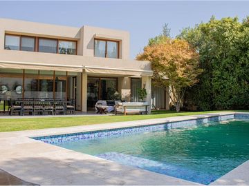 SE VENDE CASA CANQUÉN- Av. Los Rios