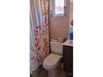 ¡Encantadora casa en venta en Buin con piscina!
