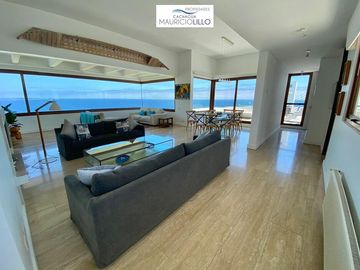 Primera Línea Penthouse A La Altura De La Calle