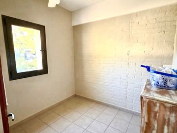 VENTA DE CASA 6 AMBIENTES-BARRANCAS DE SAN JOSÉ- GENERAL PACHECO
