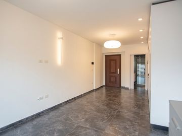 Departamento monoambiente en venta Flores cochera cubierta opcional