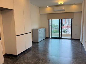 Departamento monoambiente en venta Flores cochera cubierta opcional