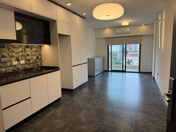 Departamento monoambiente en venta Flores cochera cubierta opcional