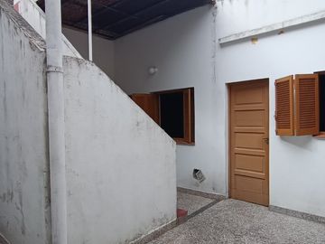 Departamentos / PH (3) a Reciclar en Ciudadela - Venta en Bloque
