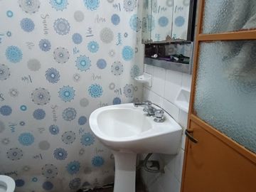 Departamentos / PH (3) a Reciclar en Ciudadela - Venta en Bloque