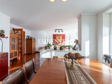 Edmundo Eluchans. Reñaca. Exclusivo departamento con Vista insuperable.