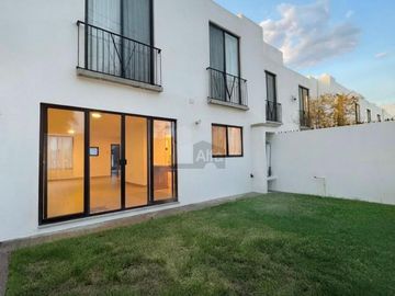 Casa en condominio en renta en Juriquilla, Querétaro, Querétaro