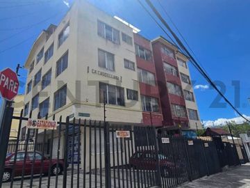 Suite más estudio en venta, cerca al Mall el Jardin, Quito