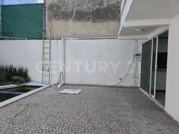 Venta de casa zona Prados Agua Azul