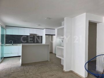 Venta de casa zona Prados Agua Azul
