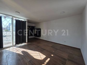Venta de casa zona Prados Agua Azul