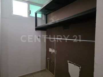 Venta de casa zona Prados Agua Azul