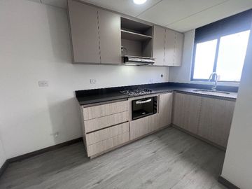 APARTAMENTO EN ARRIENDO UBICADO EN EL POBLADO SECTOR LAS PALMAS