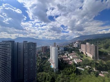 APARTAMENTO EN ARRIENDO UBICADO EN EL POBLADO SECTOR LAS PALMAS