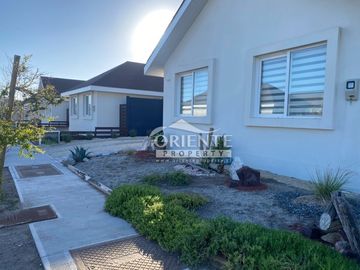 CASA  ARRIENDO,  SERENA GOLF, 3 DORMITORIOS,SIN GASTOS COM