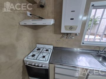 Venta - Casa al frente - Cochera - Jardín - Suroeste Rosario -