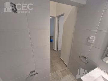 Venta - Casa al frente - Cochera - Jardín - Suroeste Rosario -