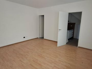 OFICINA COMERCIAL 110 MT2 CUBIERTOS CON TERRAZA!!