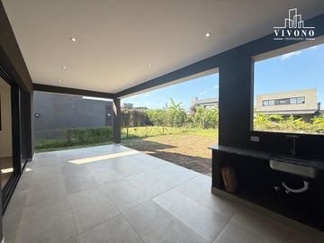 Casa en Venta en Puertos del Lago Barrio Araucarias - A estrenar