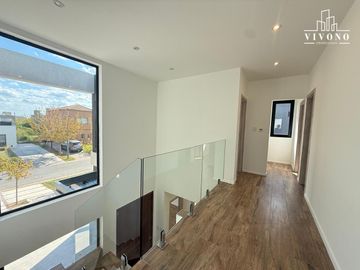 Casa en Venta en Puertos del Lago Barrio Araucarias - A estrenar