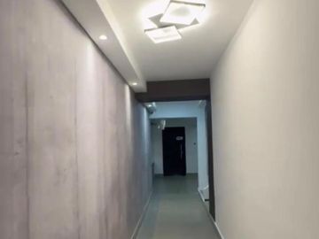 Edificio Comercial en Peatonal Belgrano