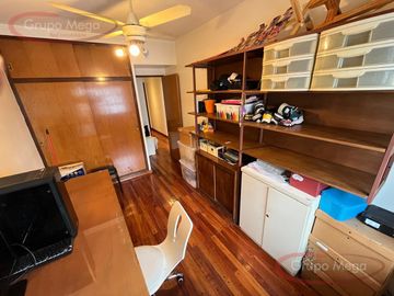 Excelente triplex 4 amb c/doble cochera y patio!!