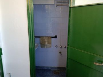 2 PH   CON  COCHERA   Y SUBUELO EN VENTA