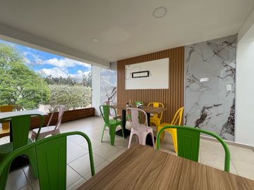 Gran Oportunidad de Inversión Local comercial en Venta Condominio Buenaventura - Cuenca