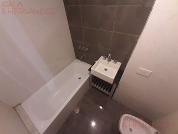 Depto 2 Amb c/ Balcón Aterrazado, Parrilla Propia y Cochera Cubierta | Excelente Vista y Amenities