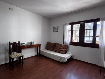 Departamento de 1 dormitorio con local en alquiler en La Plata