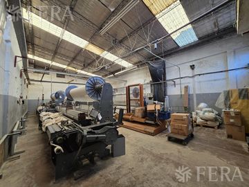 Alquiler galpón de 500 m2 en Wilde
