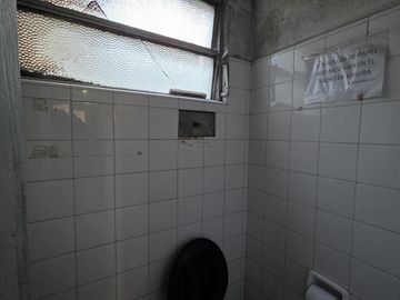 Alquiler galpón de 500 m2 en Wilde