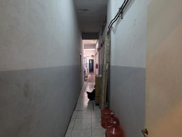 Alquiler galpón de 500 m2 en Wilde