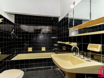 Venta Ph 4 amb con escritorio en Flores con proyección