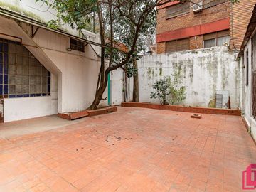 Venta Ph 4 amb con escritorio en Flores con proyección