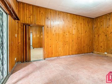 Venta Ph 4 amb con escritorio en Flores con proyección