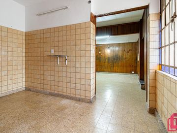 Venta Ph 4 amb con escritorio en Flores con proyección