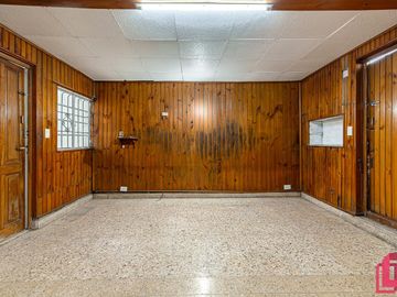 Venta Ph 4 amb con escritorio en Flores con proyección