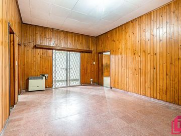 Venta Ph 4 amb con escritorio en Flores con proyección