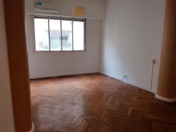 Alquiler - Departamento - Recoleta - 3 ambientes bien distribuidos y con mucho espacio