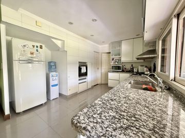 Casa a la Venta en Barrio Cerrado Las Victorias