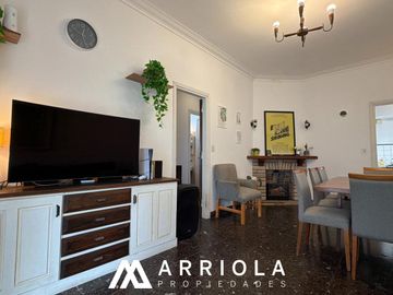 Casa de 3 ambientes con departamento de 3 ambientes