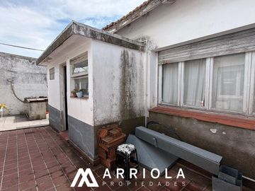 Casa de 3 ambientes con departamento de 3 ambientes