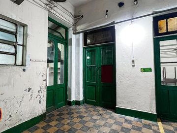 ALQUILER LOCAL GASTRONÓMICO HABILITADO – 150 M² – GALERÍA DEL VIEJO HOTEL
